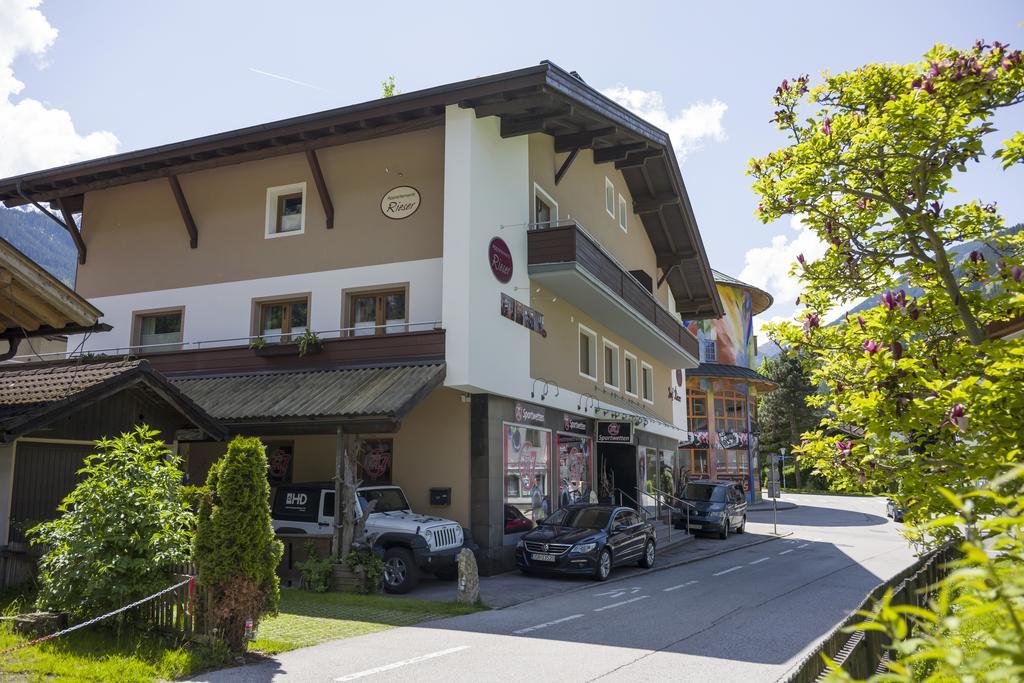 Appartements Rieser - Im Herzen Von Mayrhofen - Sonniger Balkon - 3 Schlafzimmer Exterior photo